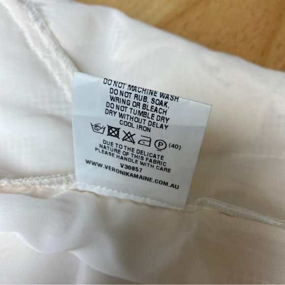 VERONIKA MAINE Cream Lace Sleeveless Top  &  Pencil Skirt Set - Picture 10 of 15